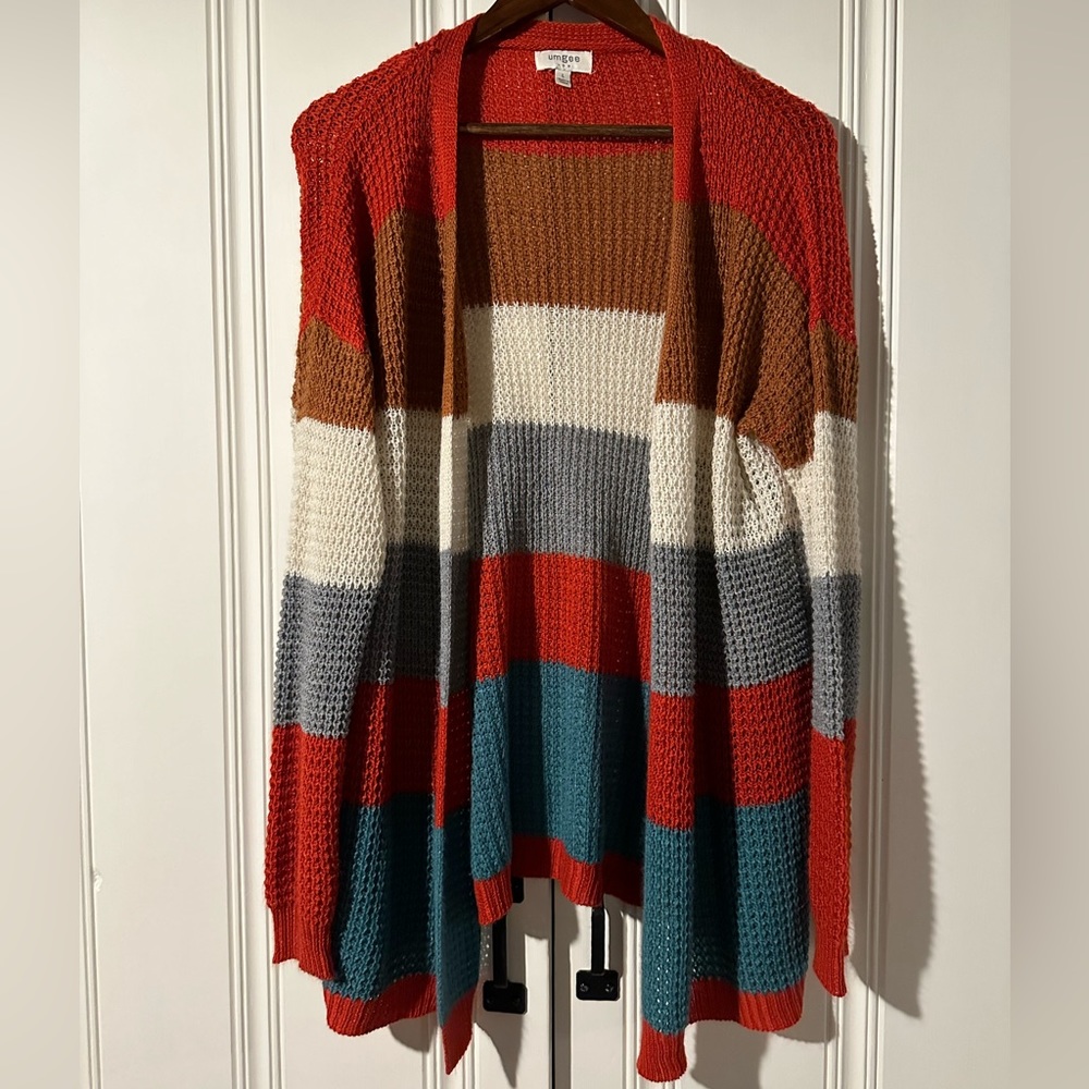 Umgee long knit cardigan. Large.